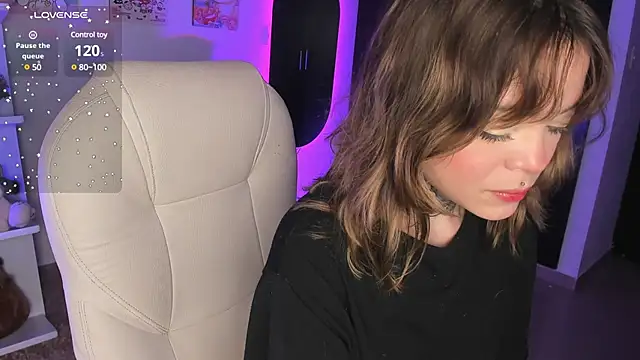 sabrinamoonie online show from February 25, 2025, 12:03 pm