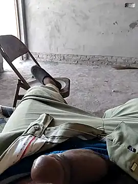 xmanrawan2 online show from March 18, 2025, 9:20 am