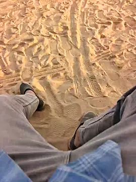 xmanrawan2 online show from November 18, 2025, 11:36 am