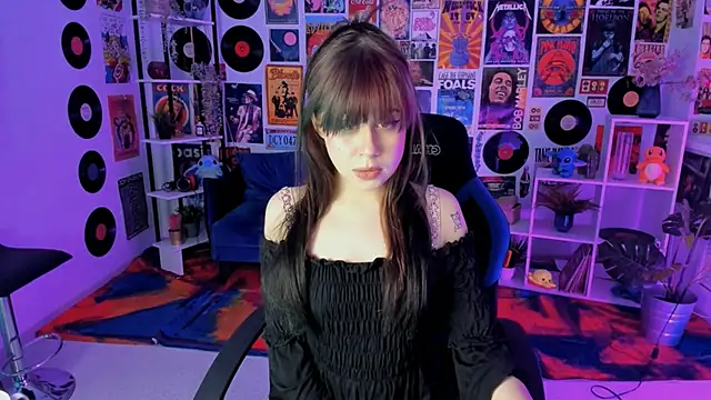 MisaPage online show from March 9, 2025, 6:11 pm