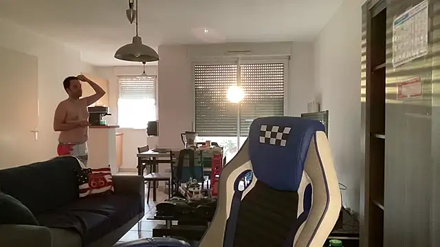 Funnyjul31 online show from March 1, 2025, 5:16 pm