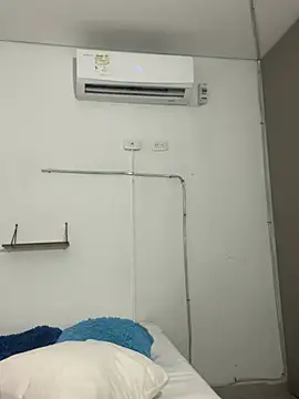 my cam online show from February 5, 2025, 3:02 am