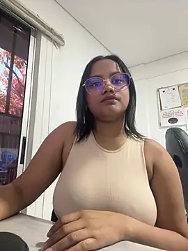 my cam online show from March 12, 2025, 7:59 pm