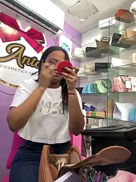 my cam online show from March 31, 2026, 4:29 pm