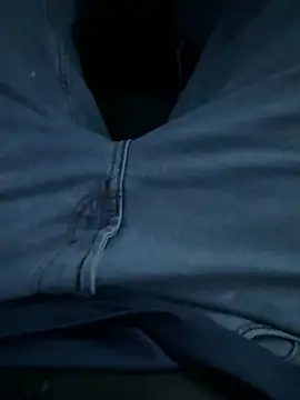 Johndxgnjxz online show from April 18, 2026, 12:25 am