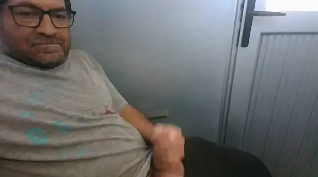 Deku160582 online show from March 19, 2025, 6:23 pm