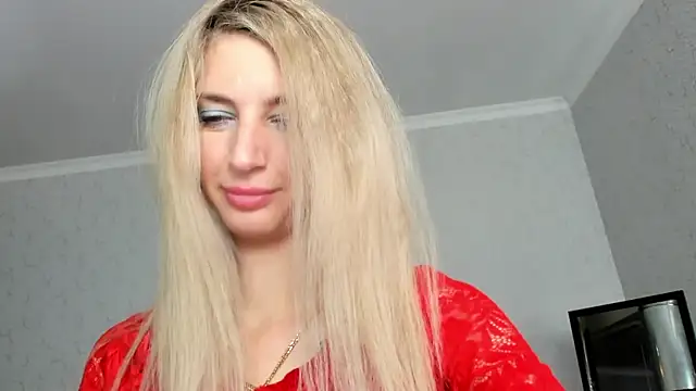 Snapshot of skinnyladyy chatting on February 3, 2025, 5:18 am skinnyladyy online show from February 3, 2025, 5:18 am