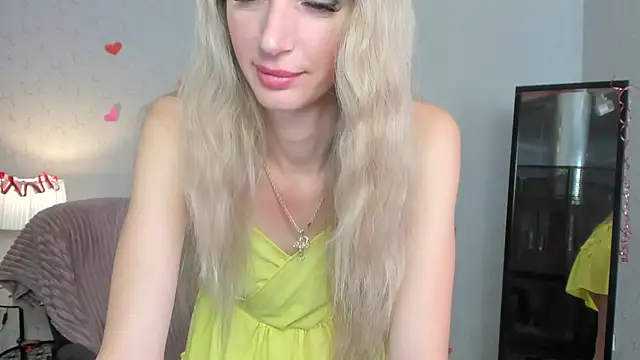 Snapshot of skinnyladyy chatting on February 12, 2025, 5:05 am skinnyladyy online show from February 12, 2025, 5:05 am