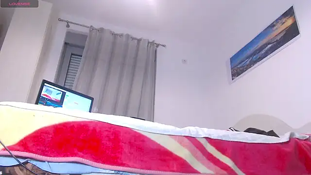 Ju-Hot online show from December 8, 2024, 5:55 pm