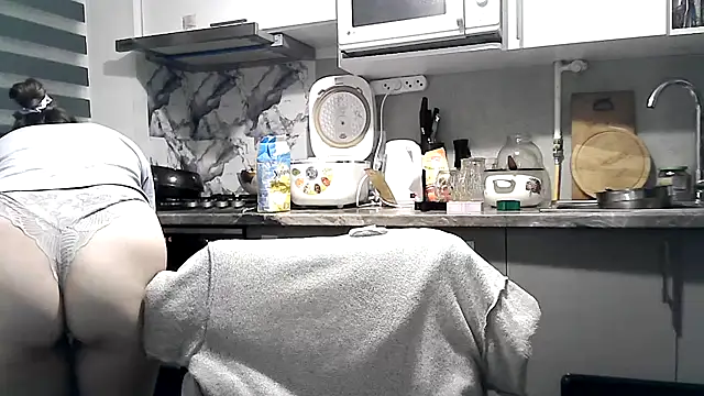 Misssweet s online show from October 27, 2025, 8:02 pm