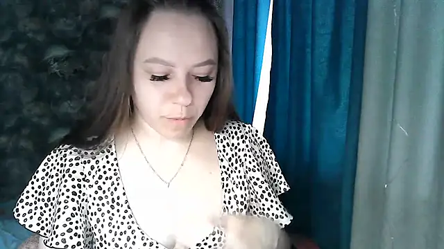 Misssweet s online show from June 17, 2026, 5:54 am