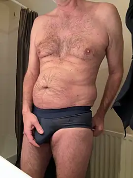 vincent1522 online show from January 29, 2025, 7:04 am