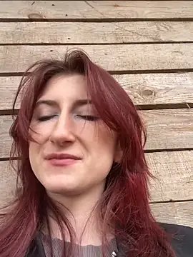 Violet Moreau online show from March 31, 2026, 11:54 am