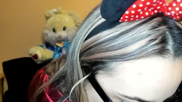 LadyLyanna online show from November 3, 2025, 10:10 pm