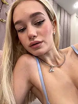 KristinaDane online show from February 28, 2025, 2:31 am