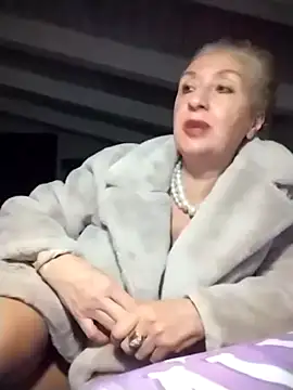 divinaerotica online show from January 17, 2026, 5:38 pm