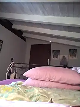 divinaerotica online show from April 21, 2026, 3:50 pm