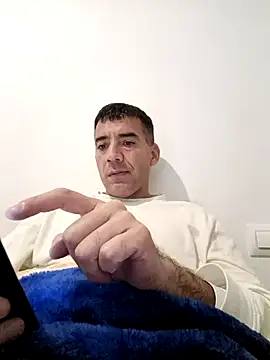 juanignacioargentino online show from February 6, 2025, 11:58 pm