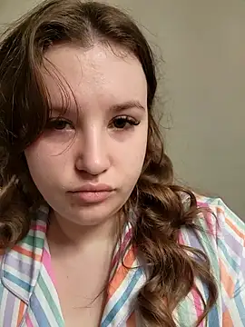 MrsJess online show from April 21, 2026, 4:12 pm