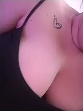 Madalina109 online show from July 29, 2026, 6:11 am