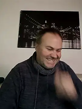 Snapshot of Pourleplasirs chatting on November 28, 2025, 10:56 pm Pourleplasirs online show from November 28, 2025, 10:56 pm