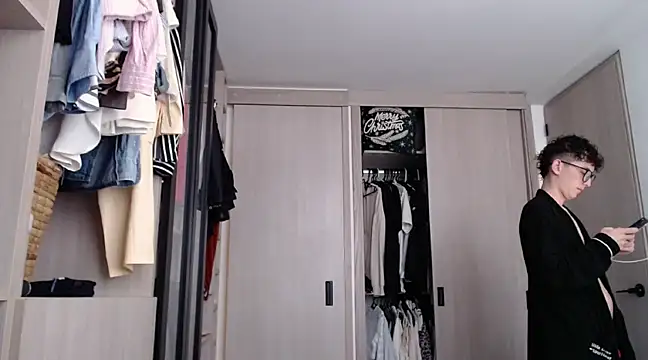 miketwink online show from March 19, 2025, 10:09 pm