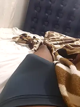 jhonnes  online show from February 27, 2025, 4:31 am