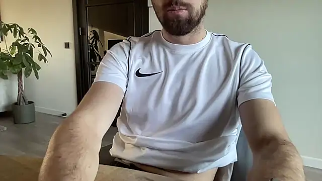 bullyboyy online show from September 15, 2025, 6:35 am