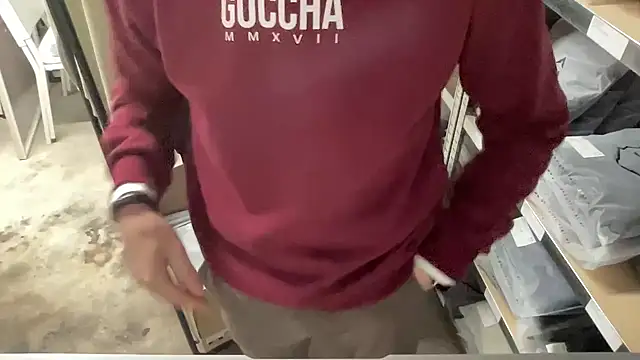 bullyboyy online show from November 25, 2025, 7:36 pm