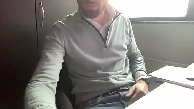 bullyboyy online show from December 23, 2025, 10:13 am