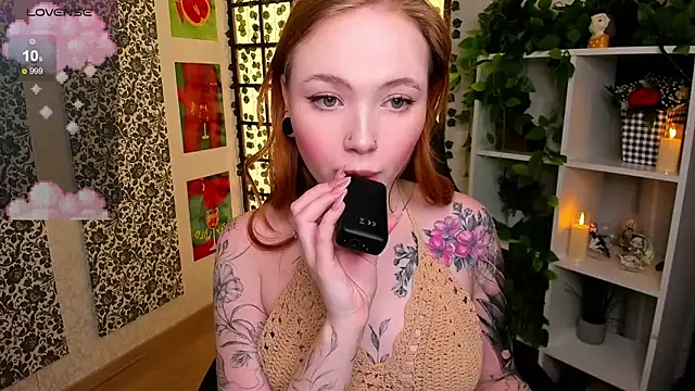 Maya Light online show from March 7, 2025, 1:42 am