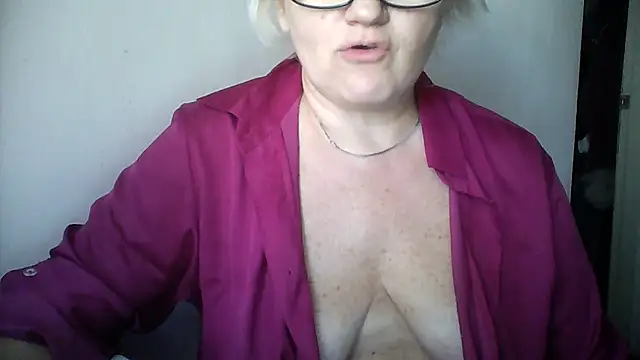 Mayya4321 online show from September 23, 2025, 9:12 am