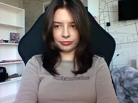 LariceSexy online show from November 19, 2025, 1:11 pm