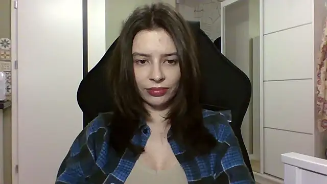 LariceSexy online show from December 20, 2025, 7:10 pm