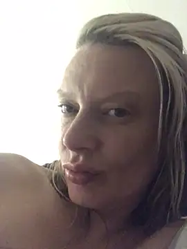 blondey206 online show from February 12, 2025, 6:40 pm