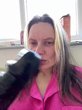 blondey206 online show from April 24, 2026, 2:41 pm