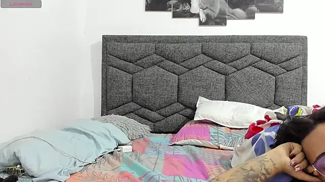 Edith Miranda online show from October 3, 2025, 1:02 am