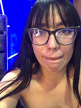 Melody rousse  online show from January 27, 2025, 11:22 pm