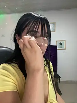 Melody rousse  online show from March 4, 2025, 2:27 am