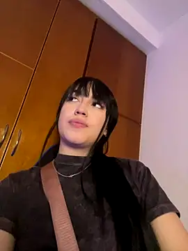 Melody rousse  online show from October 24, 2025, 9:11 pm