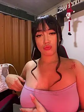 Melody rousse  online show from December 4, 2025, 7:22 pm