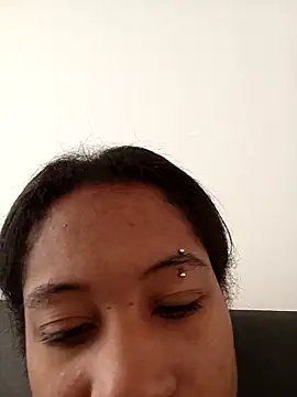 Zaira Rose  online show from November 3, 2025, 5:25 pm