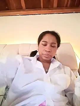 Snapshot of Zaira_Rose_ chatting on April 30, 2026, 10:03 pm Zaira Rose online show from April 30, 2026, 10:03 pm