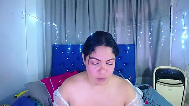 hornny cougar online show from March 19, 2026, 8:35 pm