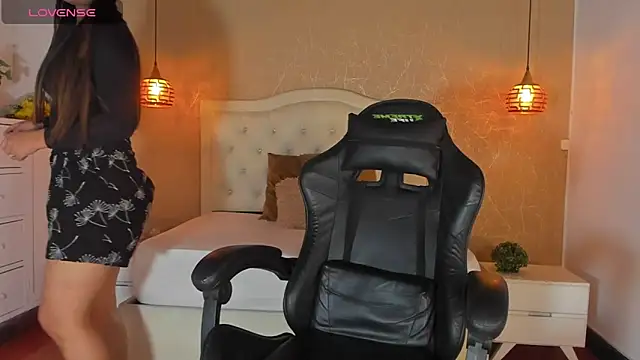 Hadley  online show from September 23, 2025, 3:09 am