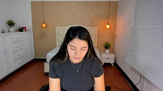 Snapshot of Hadley_ chatting on April 29, 2026, 2:59 am Hadley online show from April 29, 2026, 2:59 am