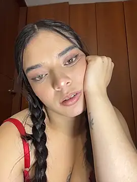 eileensophi online show from March 27, 2026, 8:26 am