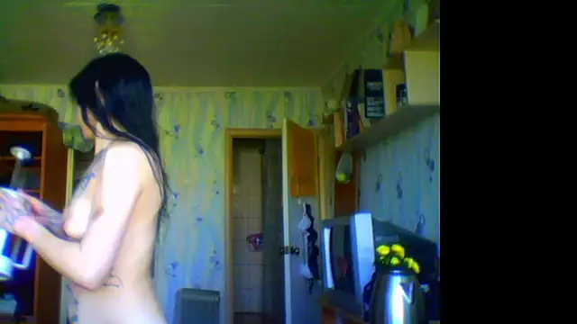 Snapshot of RussNocturnal chatting on May 24, 2026, 9:14 am RussNocturnal online show from May 24, 2026, 9:14 am