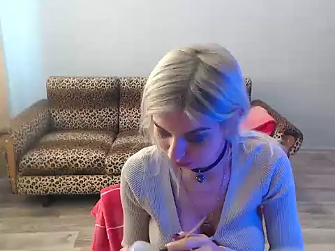 SexyBeatriice online show from October 26, 2025, 7:25 am