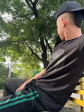 arevalo1124 online show from November 12, 2025, 12:05 pm